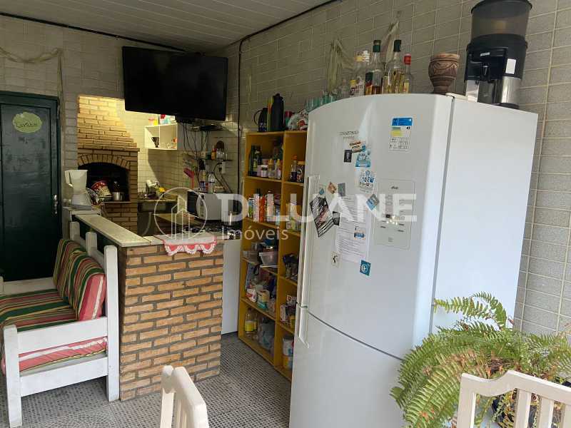 Casa à venda com 9 quartos, 260m² - Foto 20