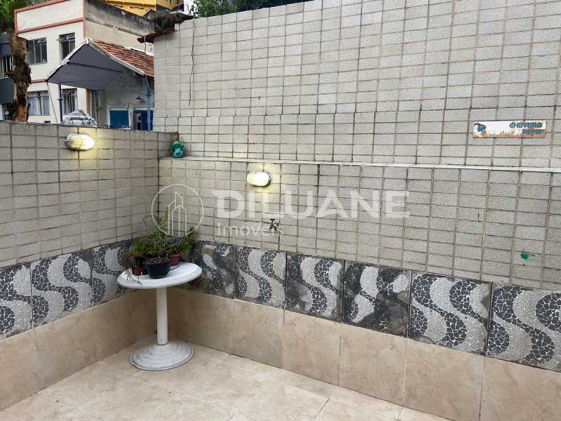 Casa à venda com 9 quartos, 260m² - Foto 25