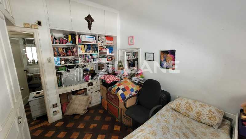 Apartamento à venda com 4 quartos, 180m² - Foto 11