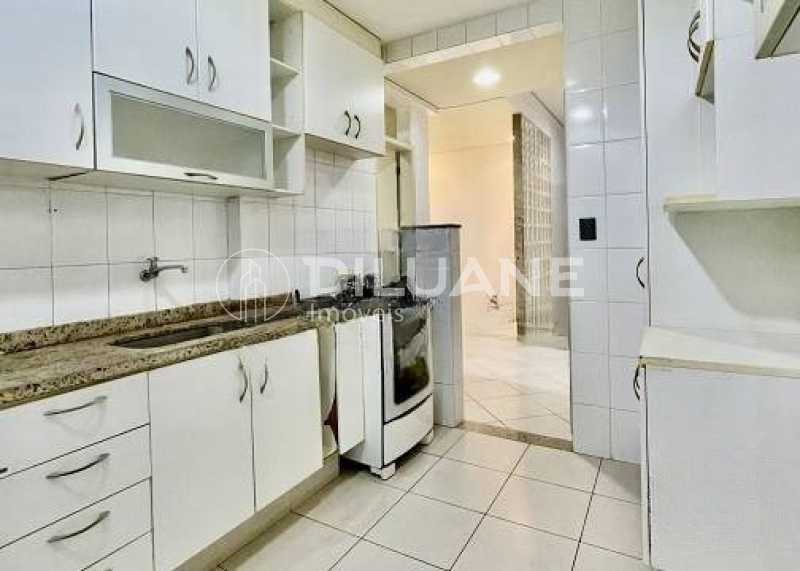 Apartamento à venda com 3 quartos, 137m² - Foto 19