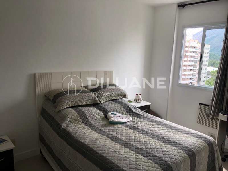 Apartamento à venda com 3 quartos, 73m² - Foto 9