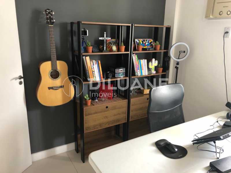 Apartamento à venda com 3 quartos, 73m² - Foto 10