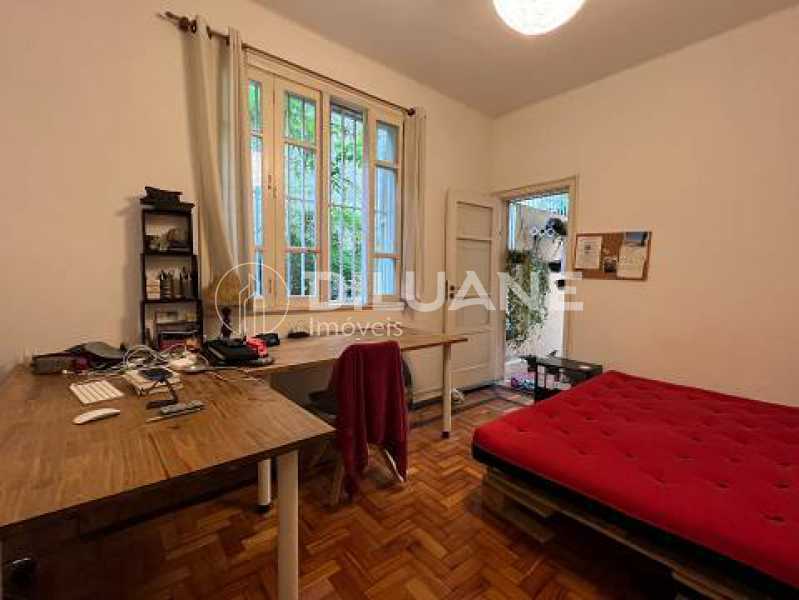 Apartamento à venda com 3 quartos, 134m² - Foto 11