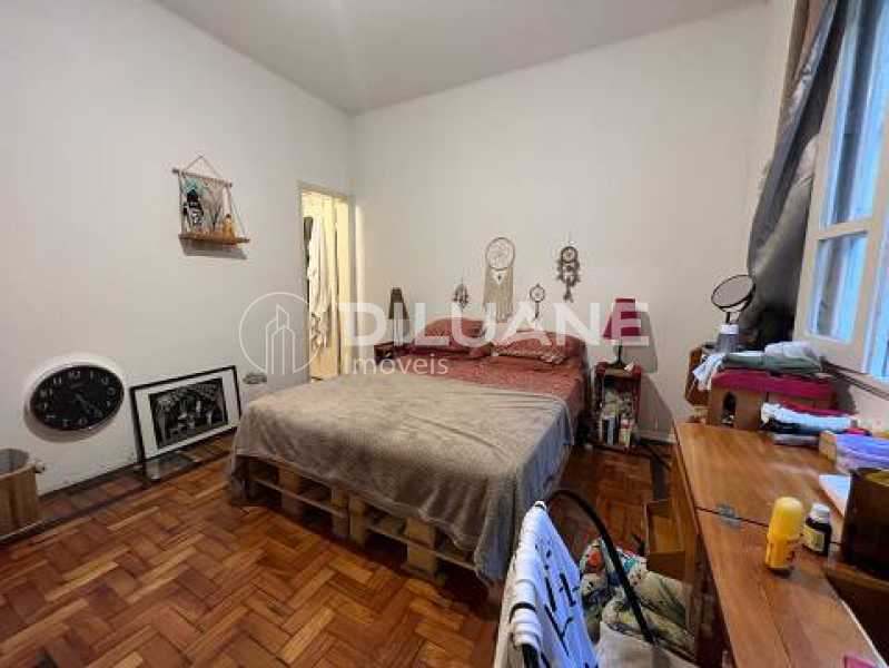 Apartamento à venda com 3 quartos, 134m² - Foto 15