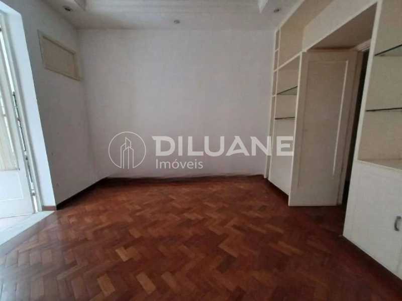 Apartamento à venda com 3 quartos, 110m² - Foto 15