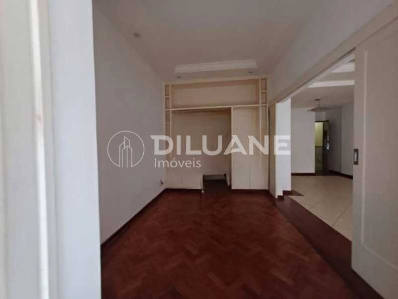 Apartamento à venda com 3 quartos, 110m² - Foto 31