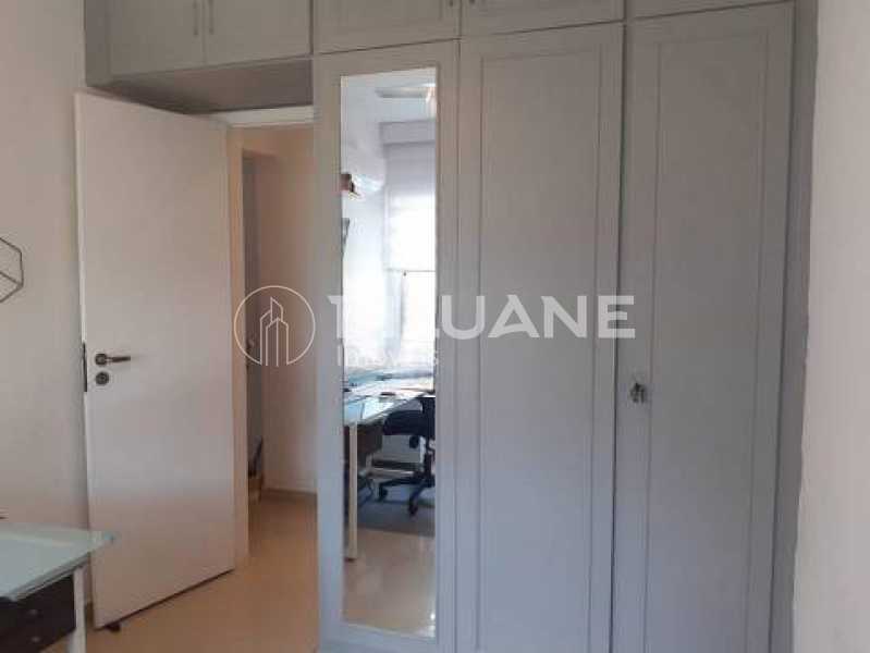 Apartamento à venda com 2 quartos, 69m² - Foto 20