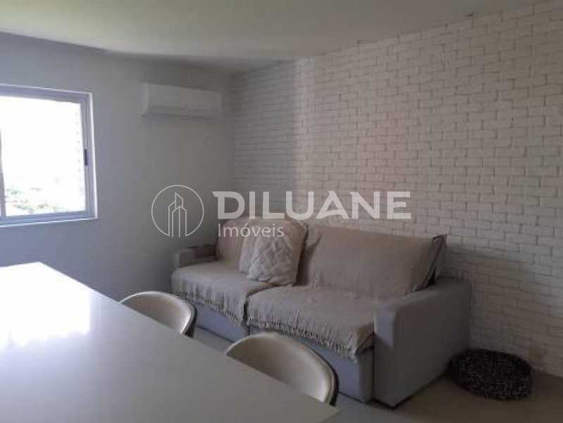 Apartamento à venda com 2 quartos, 69m² - Foto 21