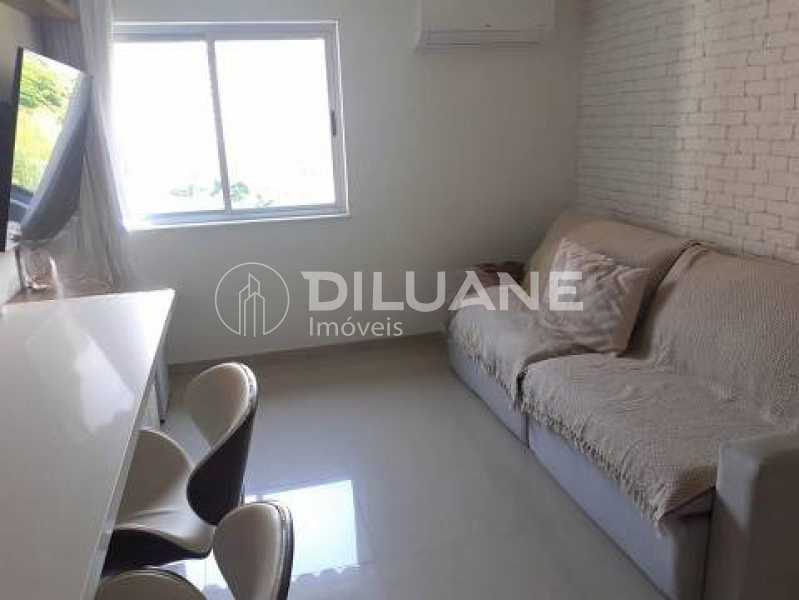 Apartamento à venda com 2 quartos, 69m² - Foto 22