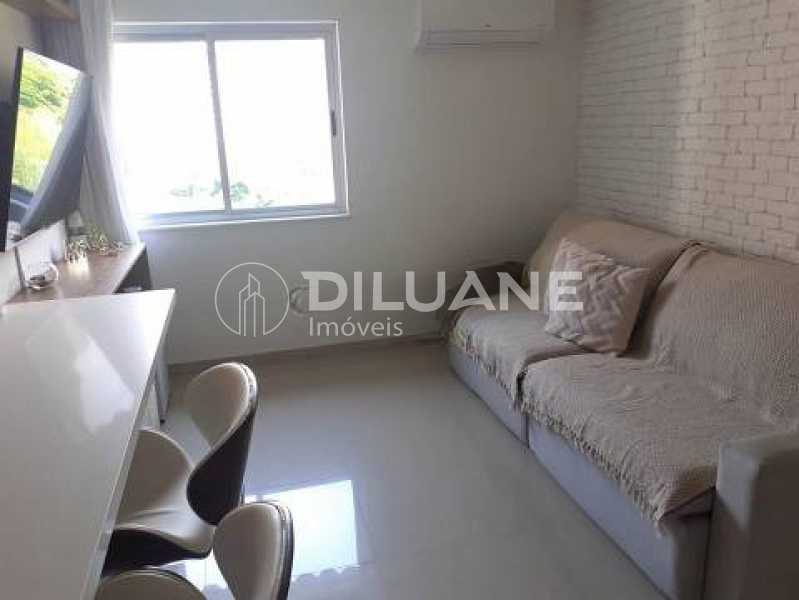 Apartamento à venda com 2 quartos, 69m² - Foto 25