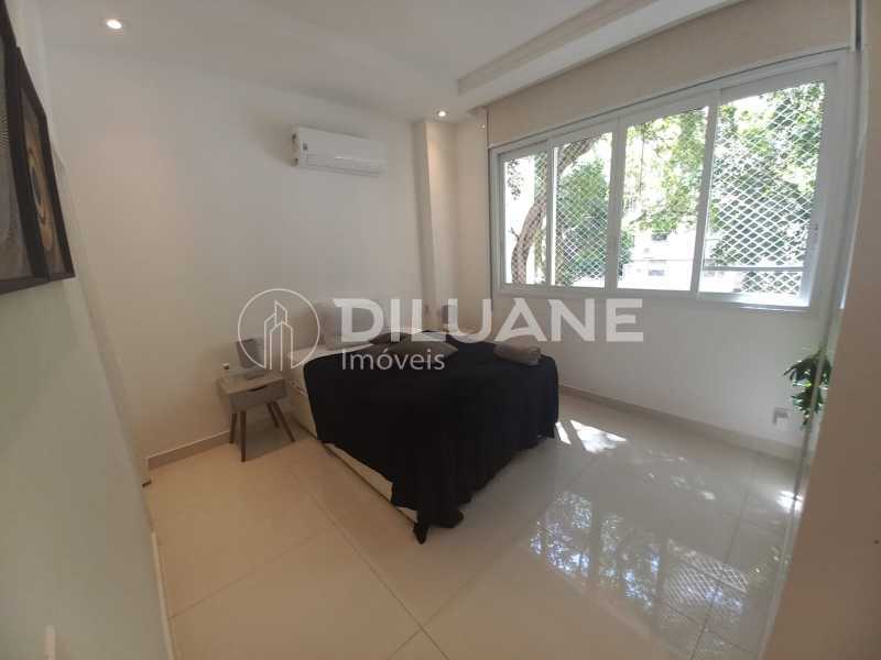 Apartamento à venda com 3 quartos, 118m² - Foto 22