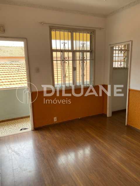 Apartamento à venda com 1 quarto, 34m² - Foto 1