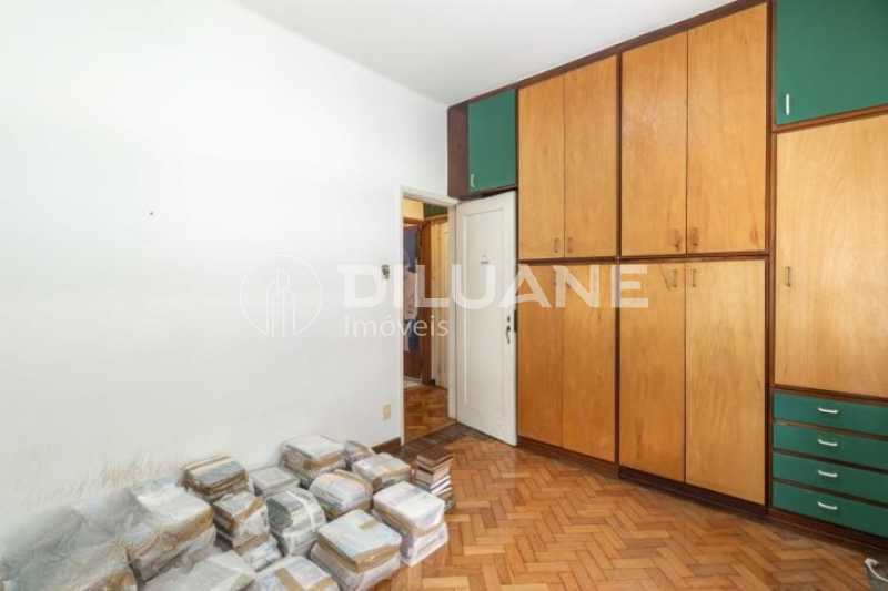 Apartamento à venda com 3 quartos, 101m² - Foto 15