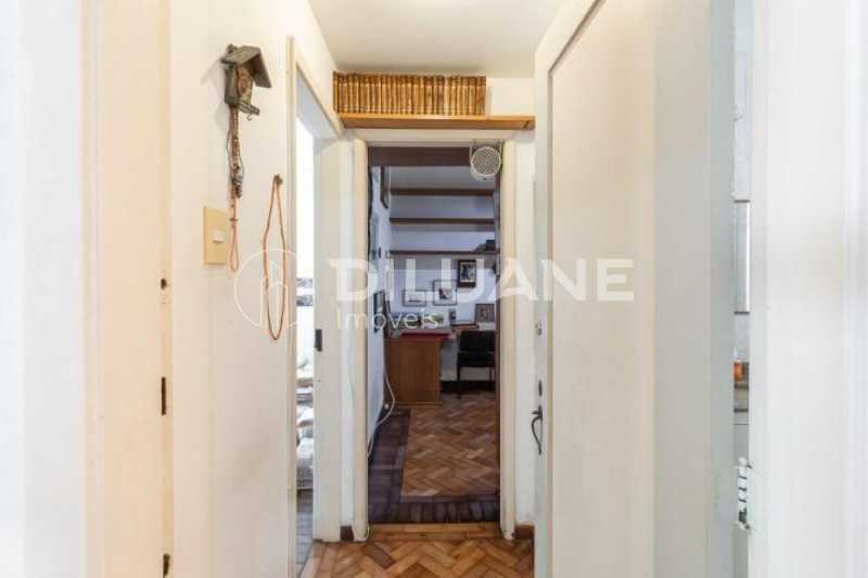 Apartamento à venda com 3 quartos, 101m² - Foto 21