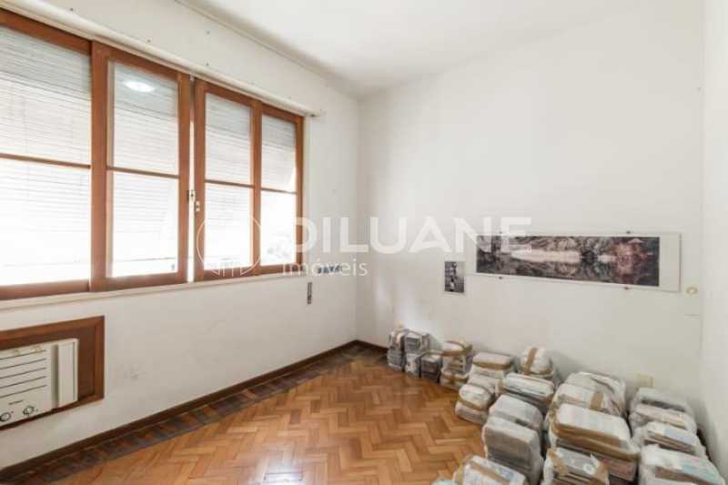 Apartamento à venda com 3 quartos, 101m² - Foto 23