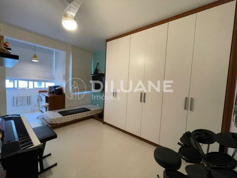 Apartamento à venda com 3 quartos, 120m² - Foto 19