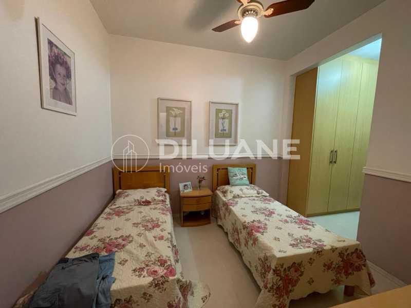 Apartamento à venda com 3 quartos, 120m² - Foto 20