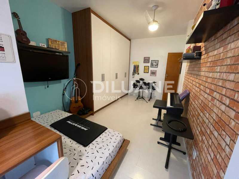 Apartamento à venda com 3 quartos, 120m² - Foto 21