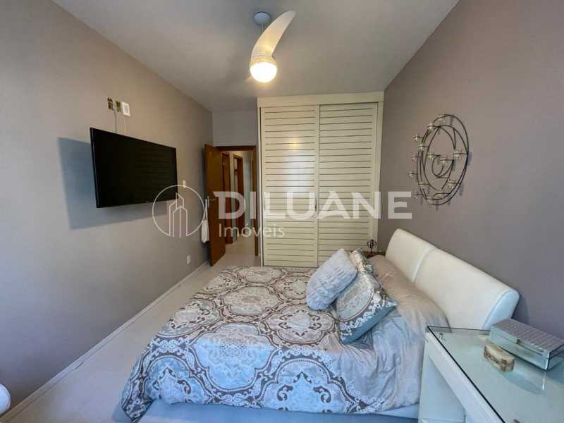 Apartamento à venda com 3 quartos, 120m² - Foto 26