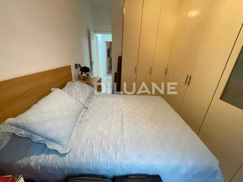 Apartamento à venda com 3 quartos, 84m² - Foto 13