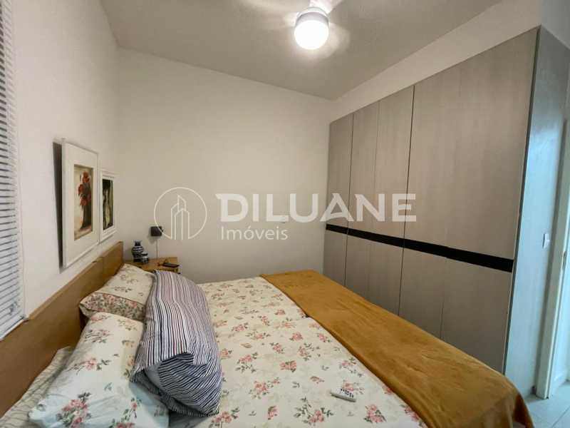 Apartamento à venda com 3 quartos, 84m² - Foto 19