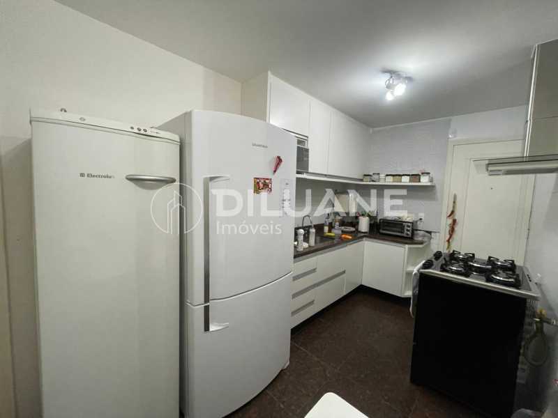 Apartamento à venda com 3 quartos, 84m² - Foto 28