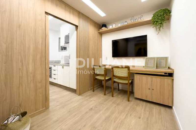 Apartamento à venda com 1 quarto, 30m² - Foto 9