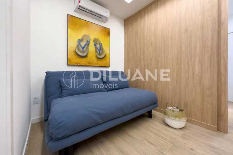 Apartamento à venda com 1 quarto, 30m² - Foto 2