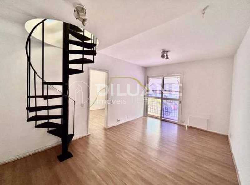 Cobertura à venda com 1 quarto, 118m² - Foto 1