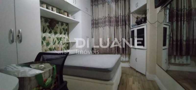 Apartamento à venda com 1 quarto, 38m² - Foto 12