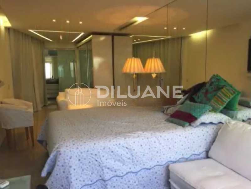 Apartamento à venda com 4 quartos, 140m² - Foto 3