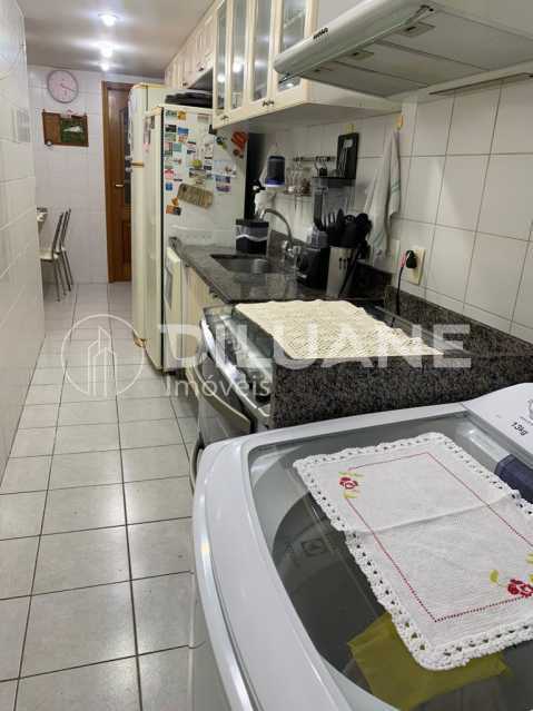 Apartamento à venda com 2 quartos, 100m² - Foto 23