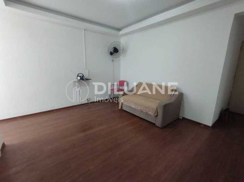 Apartamento à venda com 3 quartos, 87m² - Foto 1