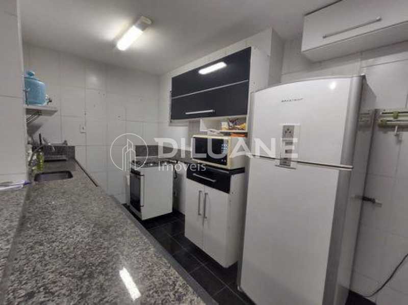 Apartamento à venda com 3 quartos, 87m² - Foto 4