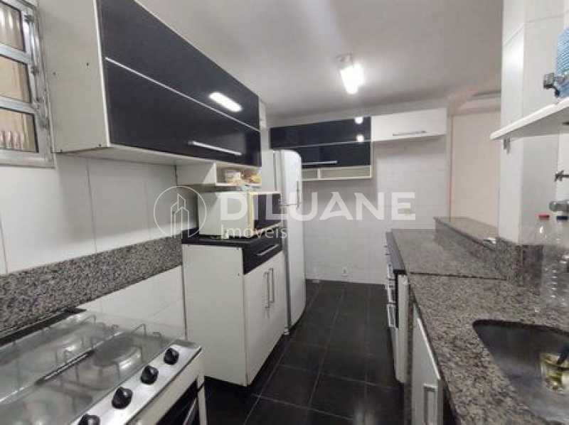 Apartamento à venda com 3 quartos, 87m² - Foto 7