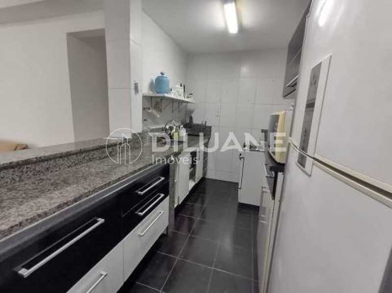 Apartamento à venda com 3 quartos, 87m² - Foto 18