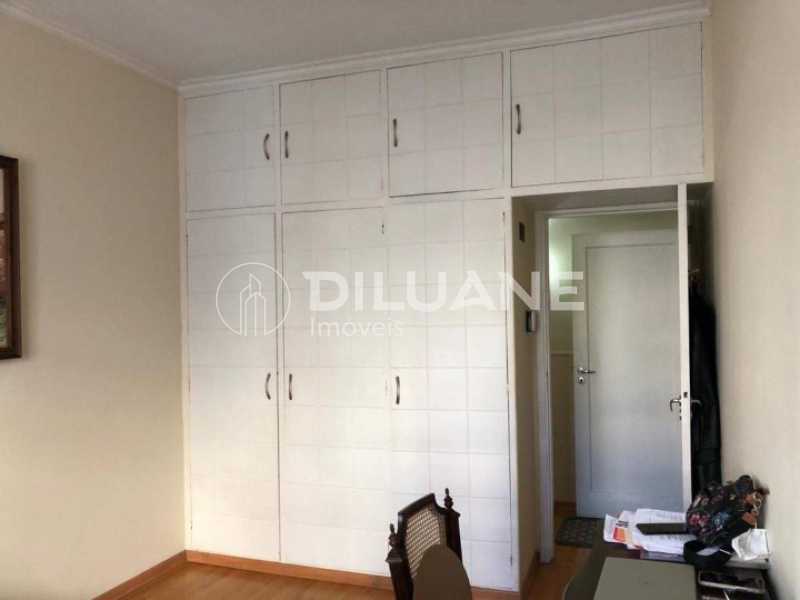 Apartamento à venda com 3 quartos, 133m² - Foto 16