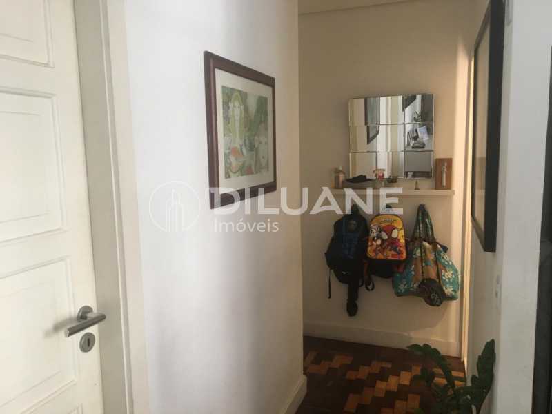 Apartamento à venda com 3 quartos, 90m² - Foto 13