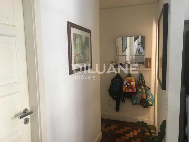 Apartamento à venda com 3 quartos, 90m² - Foto 14