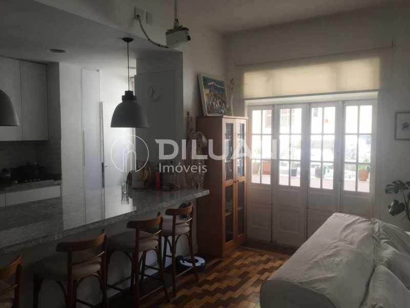 Apartamento à venda com 3 quartos, 90m² - Foto 8