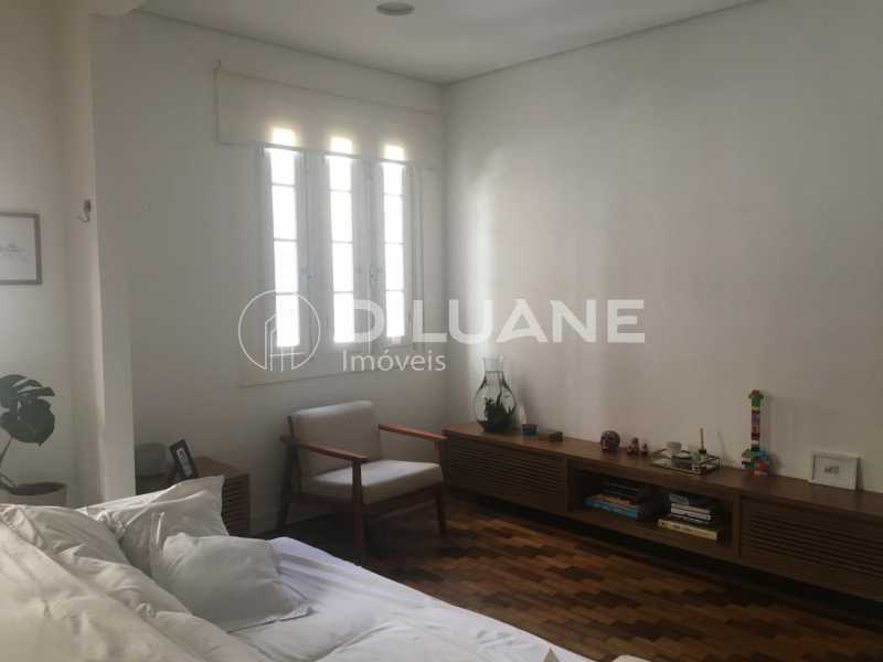 Apartamento à venda com 3 quartos, 90m² - Foto 3