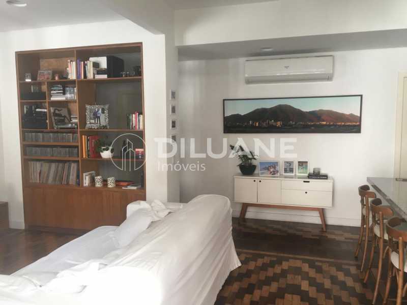 Apartamento à venda com 3 quartos, 90m² - Foto 4