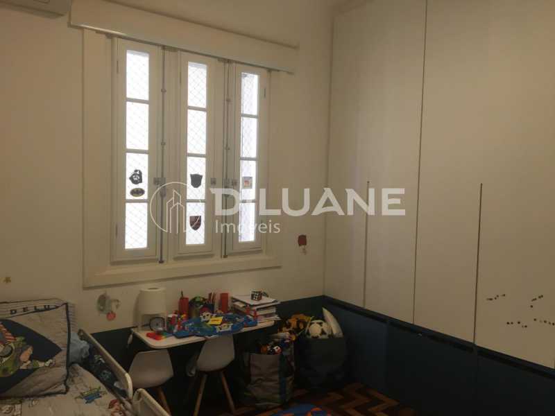 Apartamento à venda com 3 quartos, 90m² - Foto 26