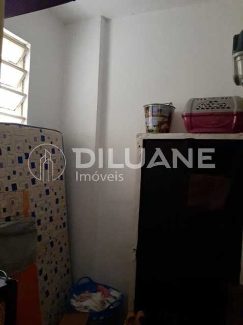 Apartamento à venda com 2 quartos, 68m² - Foto 13