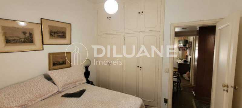 Apartamento à venda com 3 quartos, 149m² - Foto 9