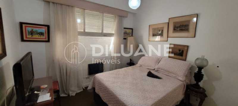 Apartamento à venda com 3 quartos, 149m² - Foto 35