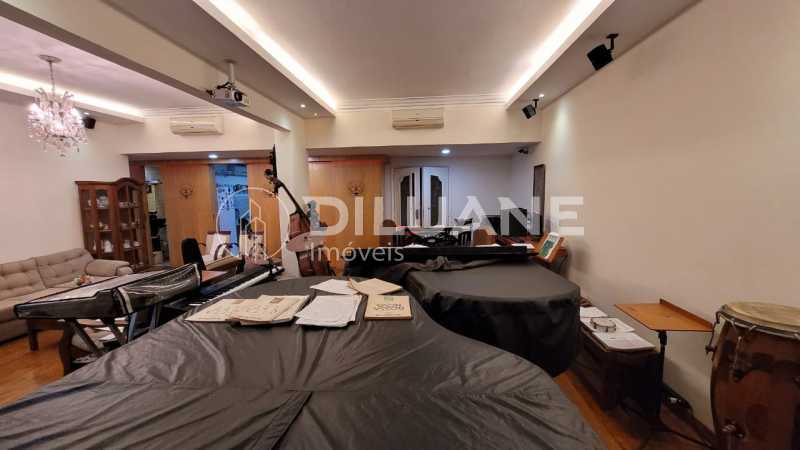 Apartamento à venda com 4 quartos, 160m² - Foto 12