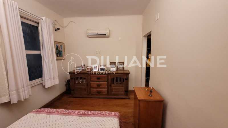 Apartamento à venda com 4 quartos, 160m² - Foto 32