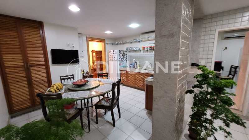 Apartamento à venda com 4 quartos, 160m² - Foto 34