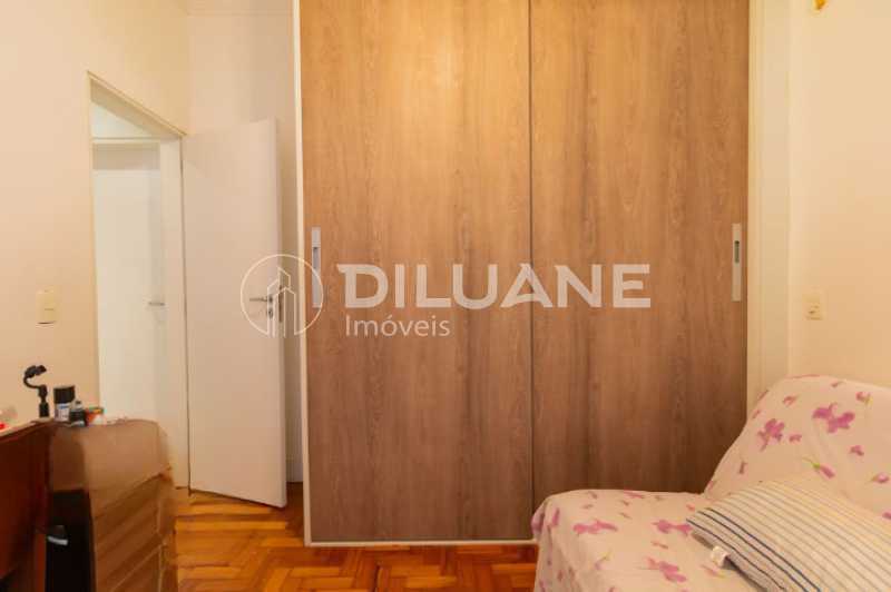 Apartamento à venda com 2 quartos, 60m² - Foto 5